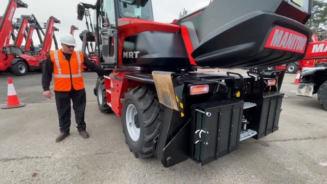 Manitou MRT Rotary Telehandlers смотреть онлайн