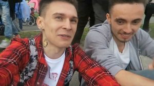 Жека и Эдисон подрались прямо в парке? Эдисон сказал Жеке что он...