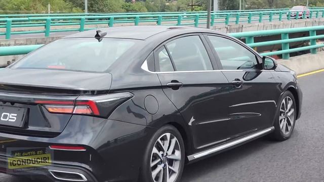 "El AUTO que viene a hacer COMPETENCIA EN SERIO" Omoda O5 смотреть онлайн