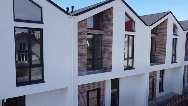 WEST HOMES — готові таунхауси в Києві (Троєщина) смотреть онлайн