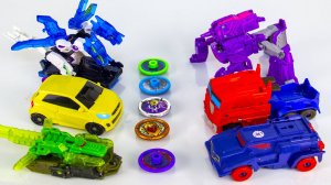 Автоботы и Десептиконы против Тоботов и Диких Скричеров. Мультики для детей.