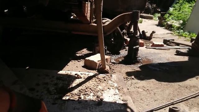 Как мужики балку Камаз дровами грели, такого вы еще не видели! смотреть онлайн