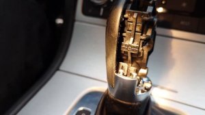 VW Touareg NF (2, II) Заміна накладок ручки АКПП