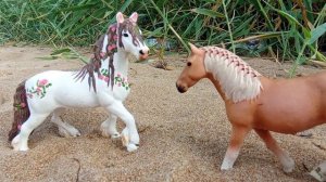 Сердце под замком | 1 сезон 3 серия | Шляйх сериал | Фигурки лошадей | Коллекта | Лошади