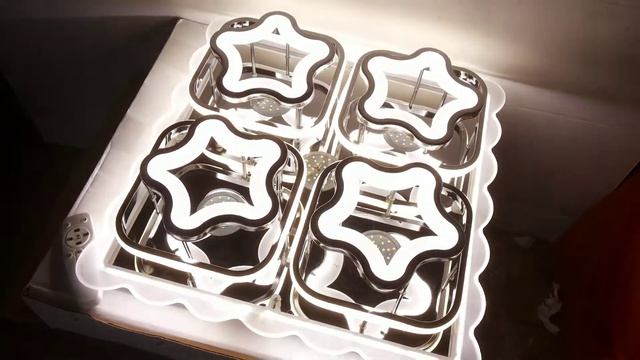 Как светит светодиодная потолочная led люстра Звезды! смотреть онлайн