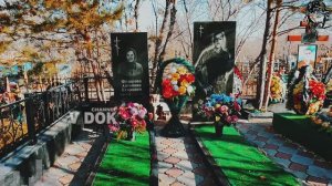 ПРОГУЛКА ПО КЛАДБИЩУ. ОЧЕНЬ МНОГО ДВЕРЕЙ ДЛЯ МОГИЛ. СМОТРИТЕ