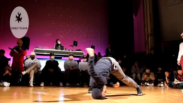 Bboy Sunni. Soul Maverick's freeze master at Full Throttle 2020 смотреть онлайн