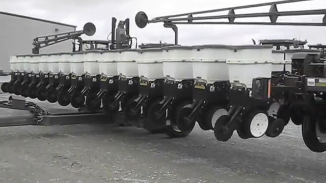#7759 Kinze 3600 смотреть онлайн
