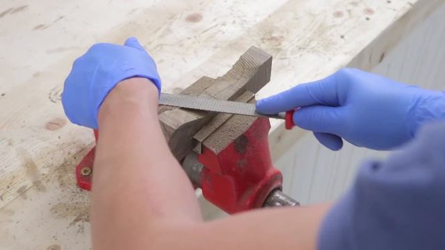 Old Machete Restoration - DIY With No Power Tools смотреть онлайн