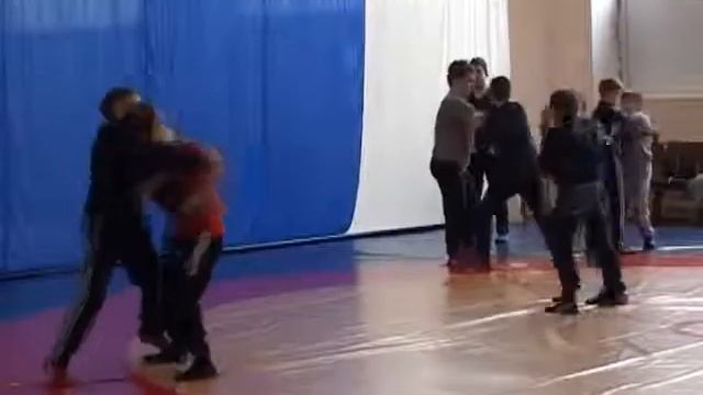 В Кузнецке модернизируют световое хозяйство смотреть онлайн