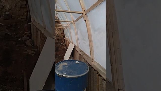 Теплица своими руками. Строительство продолжается! смотреть онлайн