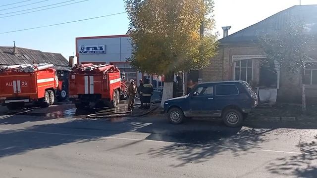 В центре Вольска очередной пожар смотреть онлайн