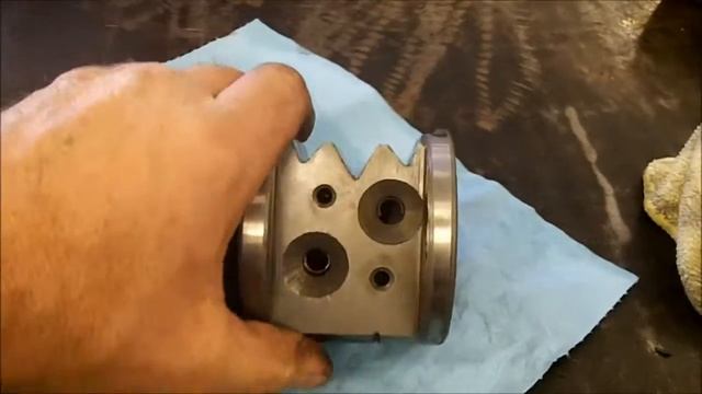 Rebuilding Saginaw Steering Gear Box смотреть онлайн