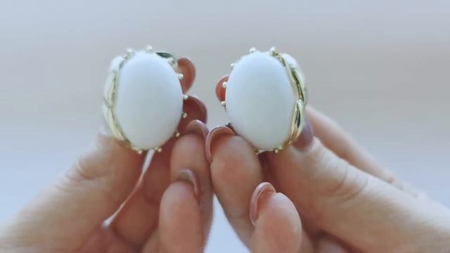 Клипсы с белыми вставками смотреть онлайн