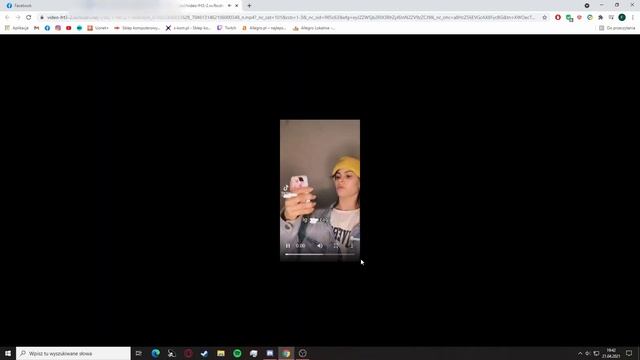 Jak pobrać film z Facebook bez żadnych zewnętrznych stron i aplikacji смотреть онлайн