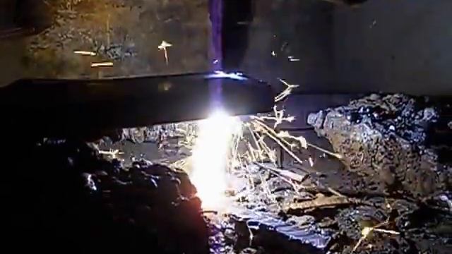 Cortadora de plasma MAXWELD 50 AMP. VENDO corta hasta 19mm смотреть онлайн