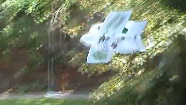 Micro Sumo 3D - Backyard flying смотреть онлайн
