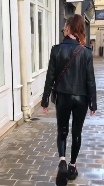 Shiny Black Latex Leggings