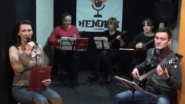 Ирина Мозохина и квартет *ДАРИЯ* - Еду к лету. (музыка Ирины Девятовой, слова Джульетты Сваровски)