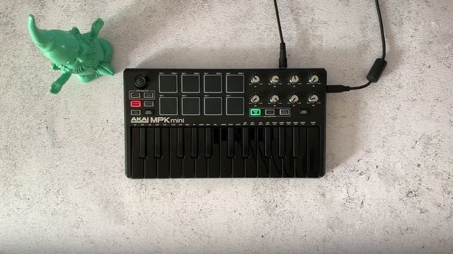 Lizzo - Juice Instrumental Cover Tutorial / Akai mpk mini mk2 / gibson 335 / OVN смотреть онлайн