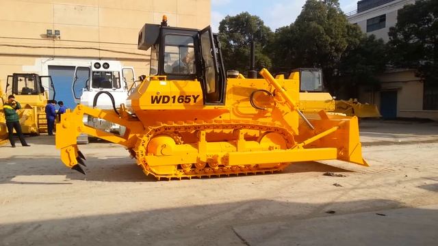 World brand bull dozer W165Y, 122KW смотреть онлайн