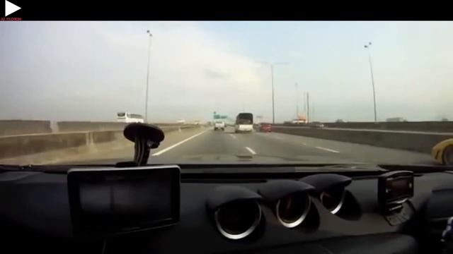 Nissan 350 Z vs Ferrari f430 1080p TRAFİK De Deli Gibi MAKAS Atan Abimiz (Ali YILDIRIM) смотреть онлайн