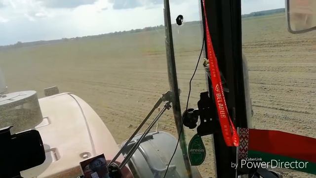 Цепляю сеялку Kverneland 6000! Сею рапс! смотреть онлайн