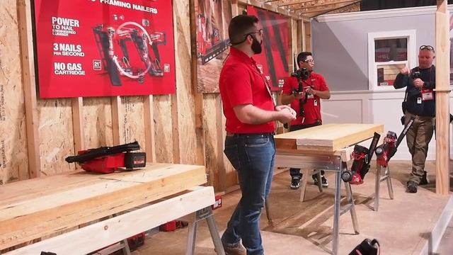 Milwaukee Tool M18 FUEL 21° Framing Nailer and M18 FUEL 30° Framing Nailer Demonstration смотреть онлайн