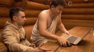 КОРОЧЕ ГОВОРЯ_ ДАЛ ДРУГУ 1000_ _как он потратит их за 24 часа__(1080P_HD).mp4