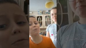 Помогла мальчику