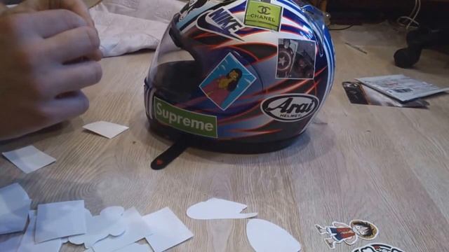 sticking bombing helmet arai смотреть онлайн