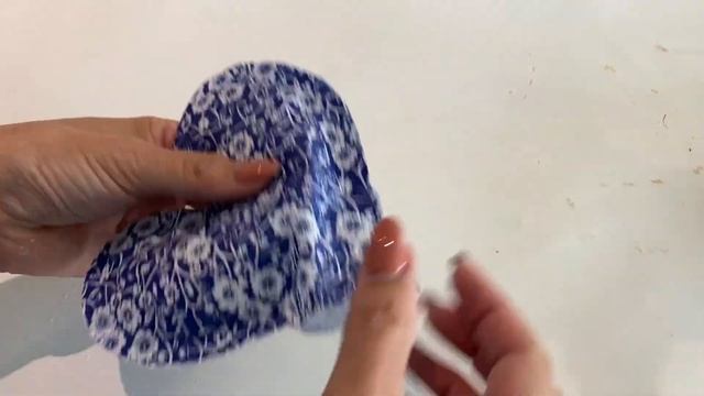 CHINOISERIE INSPIRED ROMANTIC VALENTINE'S DIY's | BLUE AND WHITE HEART SHAPED CENTREPIECE | 2022 смотреть онлайн