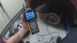 Датчик АБС смотрим сигнал проверка