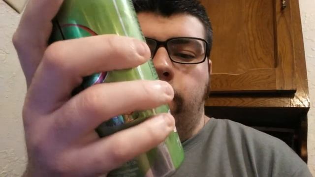 Deadcarpet Energy Drink Reviews - Caffeine-Free Sour Heads VPX Bang Energy Drink смотреть онлайн