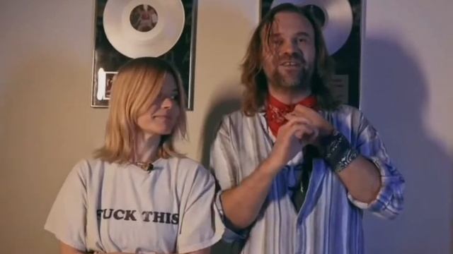 SHIT парад 2023 Миша Рольник и Ася Калясина смотреть онлайн