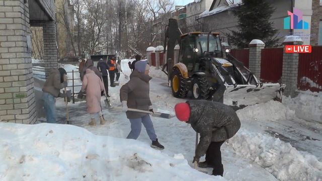 Снежный субботник в Советском районе Нижнего Новгорода смотреть онлайн