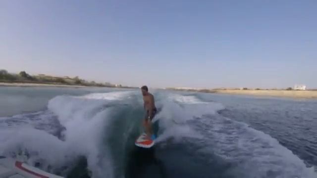 Wake Surfing Abu Dhabi - Yas Marina смотреть онлайн