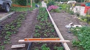 делаем из оцинковки грядку