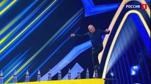 «Удивительные люди». 5 сезон. 8 выпуск. Сергей Грибков. Ходит по горлышкам бутылок