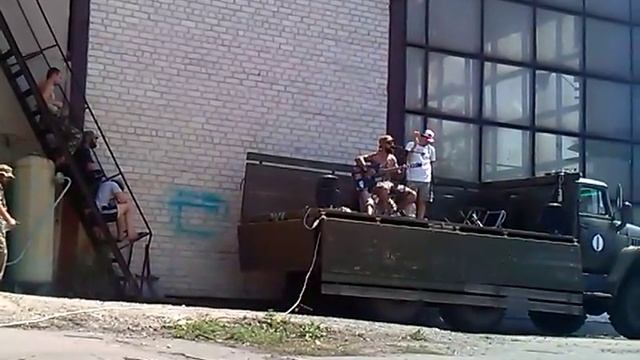 Тартак Riffmaster в АТО - Земля, Ніхто крім нас, Кілька хороших хлопців смотреть онлайн