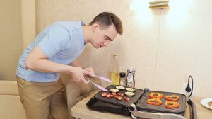 КОРОЧЕ ГОВОРЯ_ УЖИН ЗА 100 РУБЛЕЙ(1080P_HD).mp4