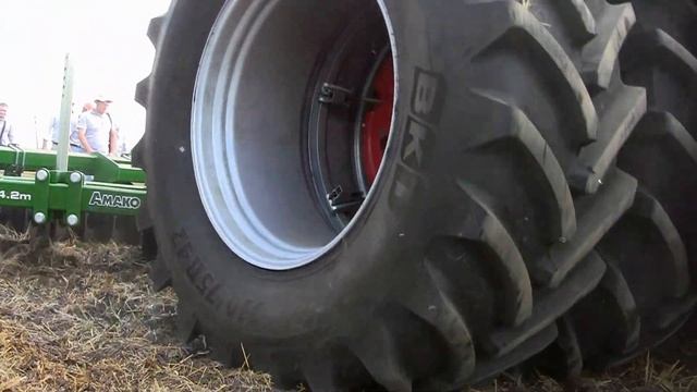 Шины БКТ 710 75 42 на сдвоенных колесах ШААД смотреть онлайн
