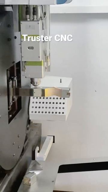 Amazing working precision cut SS 304 !Square tube fiber laser cutting machine 1500W for SS pipe tub смотреть онлайн