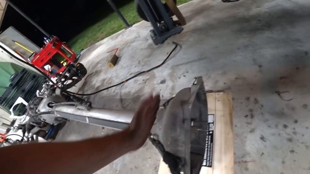Z06 Corvette drift car build. trying to fit a race transmission in the front смотреть онлайн