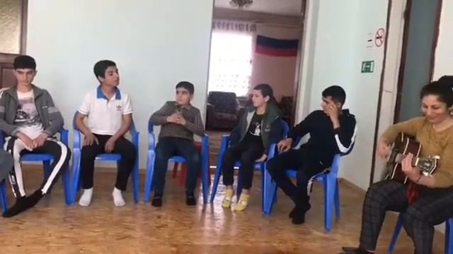 У ЭТОГО ПАРНЯ ЗОЛОТОЙ ГОЛОС.