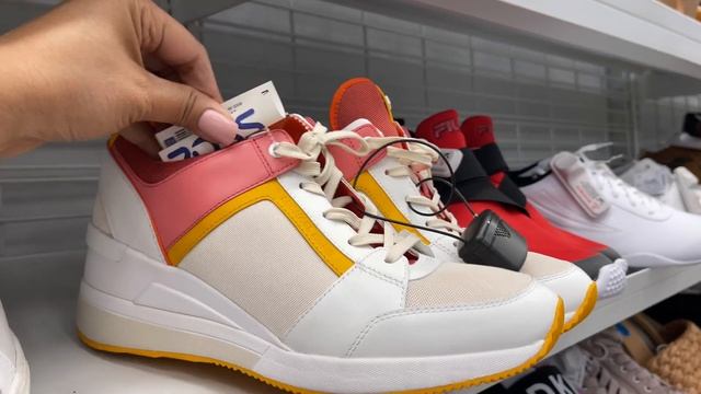 ROSS DRESS FOR LESS DESIGNER SHOES NEW FINDS | SHOP WITH ME смотреть онлайн