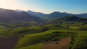 Горы. Полёт в горах под расслабляющую музыку для сна и отдыха