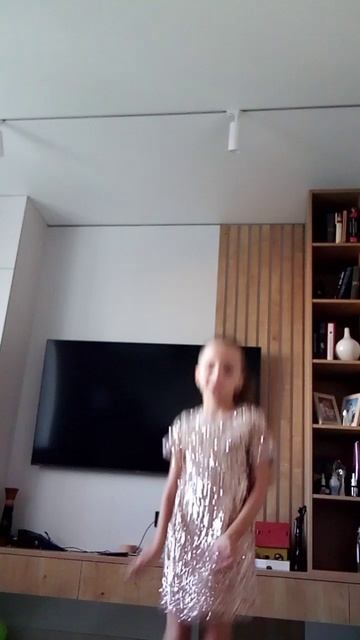 длинные волосы 😻 смотреть онлайн