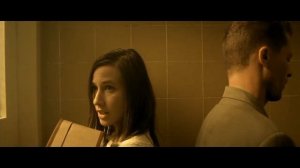 Девушка учит парня как справлять нужду