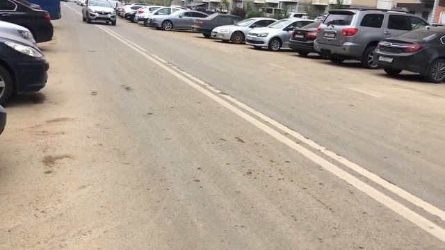 Движение по полосе встречного движения в субботу 30.09.2017 мкрн Путилково смотреть онлайн